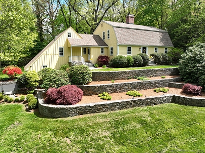 17 Stonepost Rd, Glastonbury, CT 06033 United States