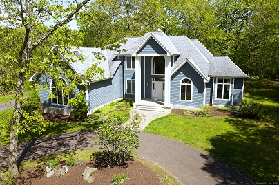 258 Woodland St, Glastonbury, CT 06073 United States