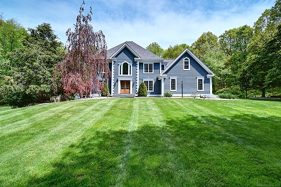 34 Tamarac Dr, Glastonbury, CT 06033 United States