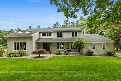 54 Edgewood Ln, Glastonbury, CT 06033 United States