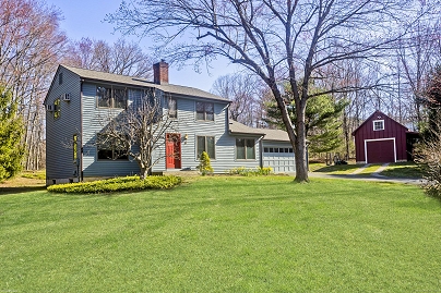 6 Partridge Mdw, Granby, CT 06035 United States