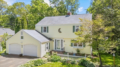 18 Hillcrest Rd, Manchester, CT 06040 United States