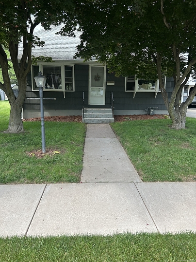 21 Salem Rd, Manchester, CT 06040 United States