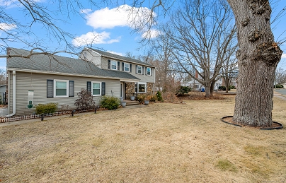 6 Hamilton Dr, Manchester, CT 06042 United States