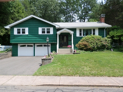 85 Constance Dr, Manchester, CT 06042 United States