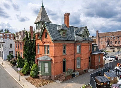 25 Court St, New Britain, CT 06051 United States