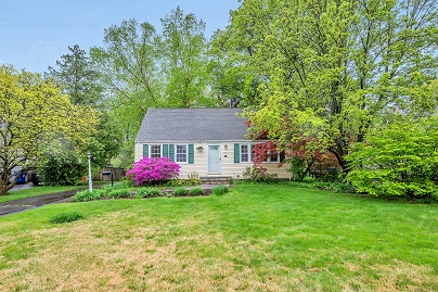 33 Sunset Rd, Newington, CT 06111 United States