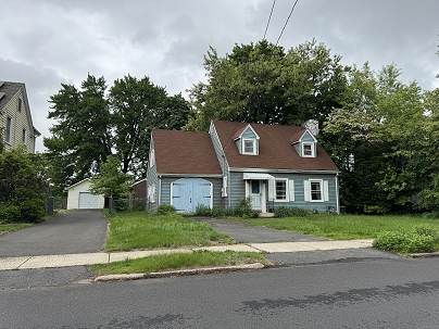 31 E Broad St, Plainville, CT 06062 United States