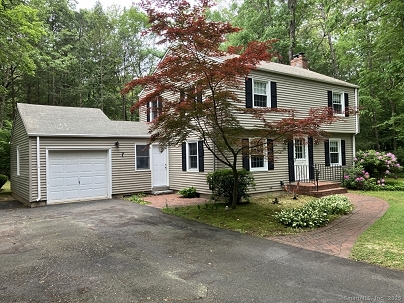 19 Crescent Way, Simsbury, CT 06070 United States