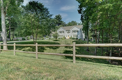 7 Tallwood Ln, Simsbury, CT 06089 United States