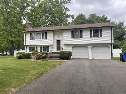 169 Brookfield St, South Windsor, CT 06074 United States