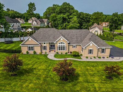 131 Valley View Ct, Southington, CT 06489 United States