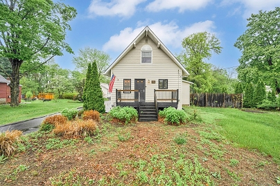 1379 Mapleton Ave, Suffield, CT 06078 United States