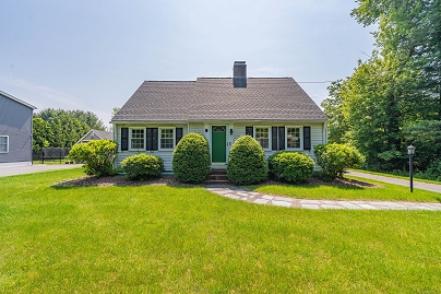 52 N Grand St, Suffield, CT 06093 United States