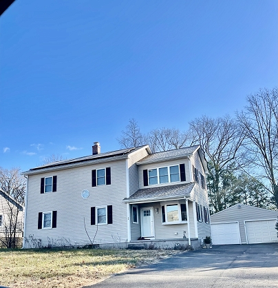 64 Chestnut Cir, Suffield, CT 06093 United States