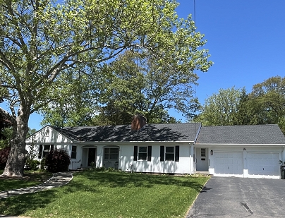 10 Wyndwood Rd, West Hartford, CT 06107 United States