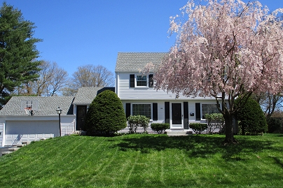 110 Richmond Ln, West Hartford, CT 06117 United States
