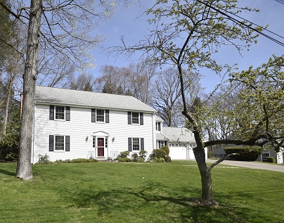140 Pioneer Dr, West Hartford, CT 06117 United States