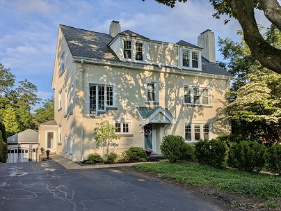 20 Arnoldale Rd, West Hartford, CT 06119 United States