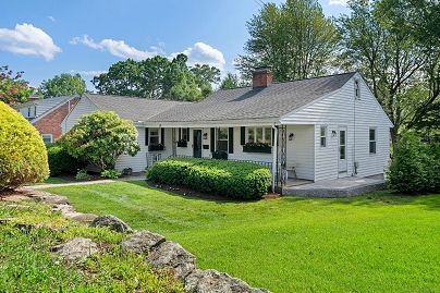 29 Fairwood Farms Dr, West Hartford, CT 06107 United States