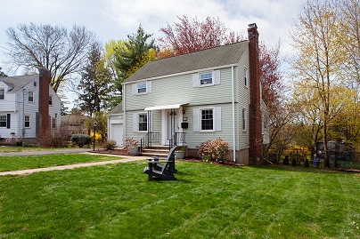 31 Gifford Rd, West Hartford, CT 06119 United States