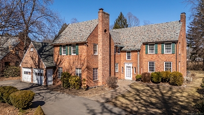 366 Bloomfield Ave, West Hartford, CT 06117 United States