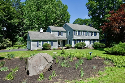 42 Lovelace Dr, West Hartford, CT 06117 United States