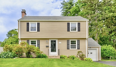 588 Fern St, West Hartford, CT 06107 United States