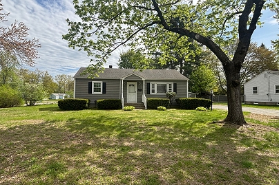 172 Old County Rd, Windsor Locks, CT 06096 United States