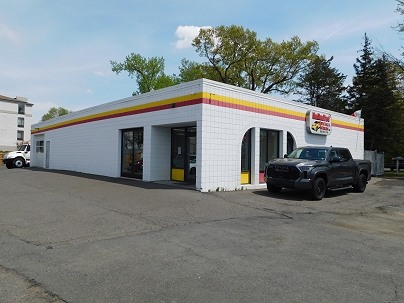 592 Elm St, Windsor Locks, CT 06096 United States