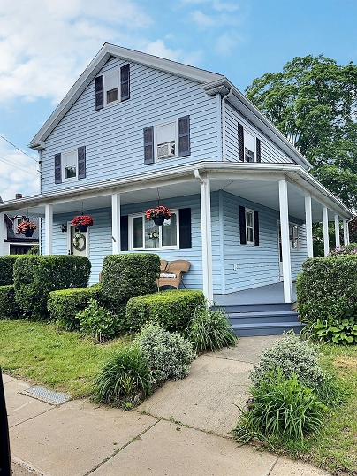 69 Spring St, Windsor Locks, CT 06096 United States