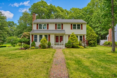 26 Lighthouse Hill Rd, Windsor, CT 06095 United States