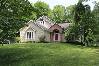 84 Mary Catherine Cir, Windsor, CT 06095 United States