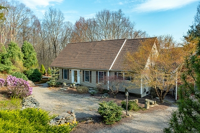 25 Spruce Dr, Litchfield, CT 06759 United States