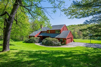 110 W Morris Rd, Morris, CT 06763 United States
