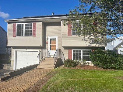 4 Fox Run Ln, New Hartford, CT 06057 United States