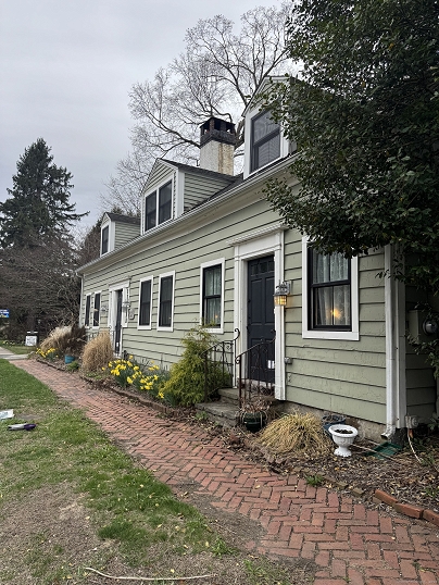 579 Main St, New Hartford, CT 06057 United States