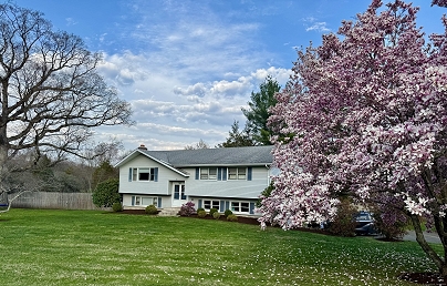 16 Jefferson Dr, New Milford, CT 06776 United States