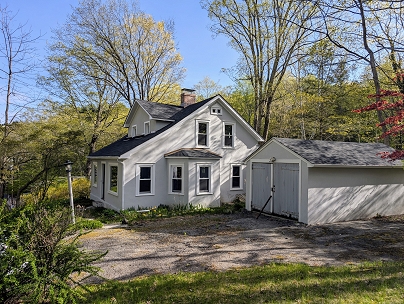 2 Chapel Hill Rd, New Milford, CT 06776 United States