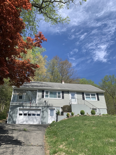 35 Mist Hill Dr, New Milford, CT 06776 United States