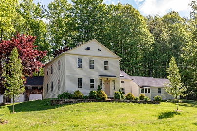 8 Southbury Rd, Roxbury, CT 06783 United States