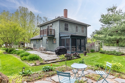 17 Rhynus Rd, Sharon, CT 06069 United States