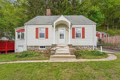 123 Clay St, Thomaston, CT 06787 United States