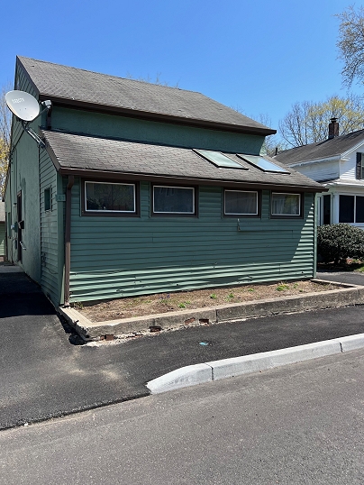 147 High St, Torrington, CT 06790 United States