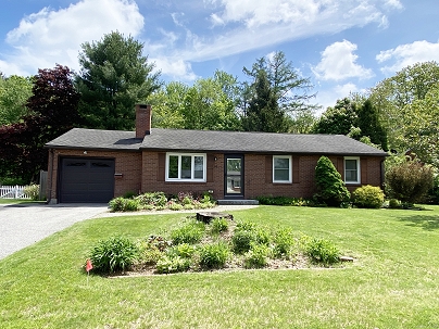 149 Edgewood Dr, Torrington, CT 06790 United States