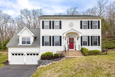 71 Magnolia Ct, Torrington, CT 06790 United States