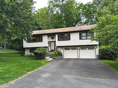 110 Oak Dr, Watertown, CT 06795 United States