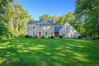 239 Old Farms Rd, Watertown, CT 06795 United States