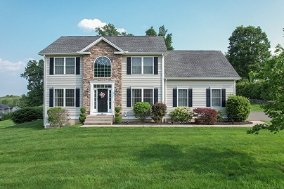 99 Loop Rd, Watertown, CT 06795 United States