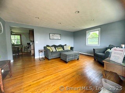 141 Maloney Ct, Winchester, CT 06098 United States